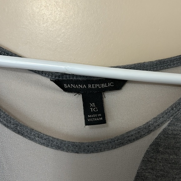 Banana republic women’s Xl tank top - Picture 2 of 3